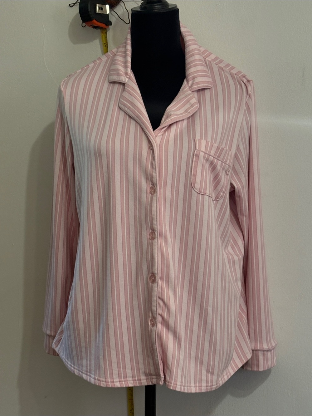 NWOT Laura Ashley Pink and White Striped Striped pajama Lsz